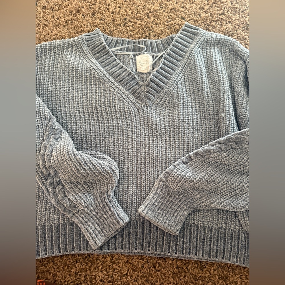 Grey sweater
